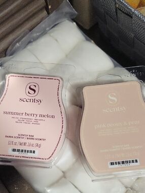 Scentsy Pink Peony & Pear and Summer Berry Melon Wax Bars - Bundle